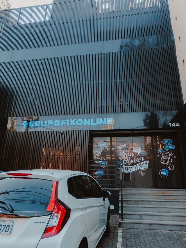 Fachada da loja Fix Online na Rua Traipú, 144